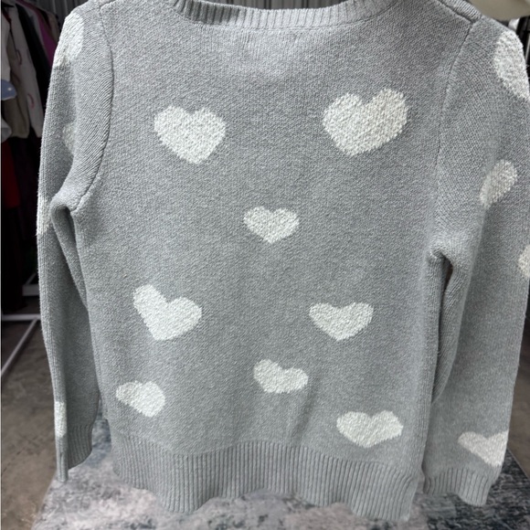 Christian Siriano Gray Sweater with White Heart Design - Picture 2 of 4